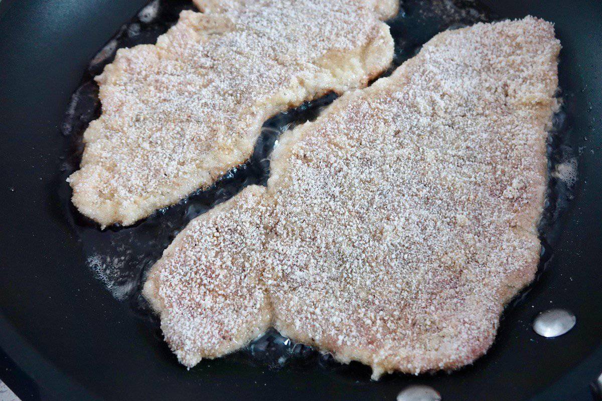 schnitzel in pan