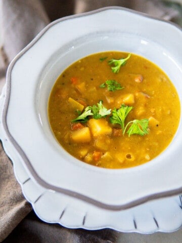 closeup of a bowl of split pea soup
