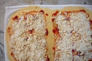 dirndl kitchen strawberry rhubarb strudel4