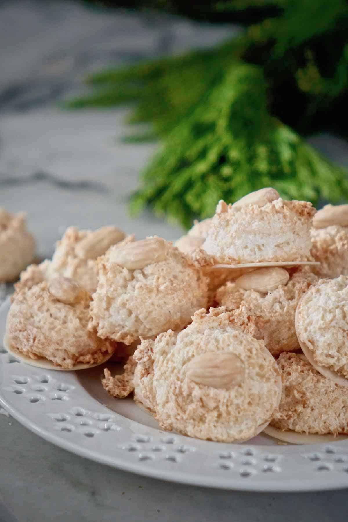 Kokosmakronen The BEST German Recipe Coconut Macaroons dirndl kitchen