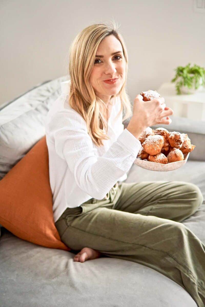 EASY Donut Hole Recipe Quarkballchen dirndl kitchen