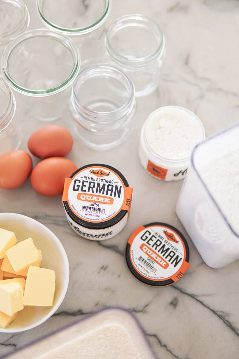 German Crustless Raspberry Cheesecake (Himbeer Käsekuchen im Glas)