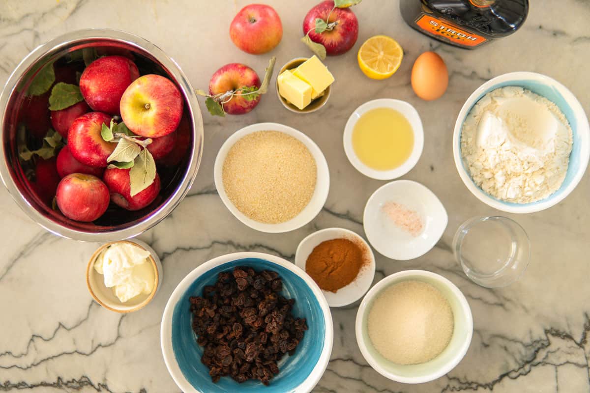 ingredients for apple strudel