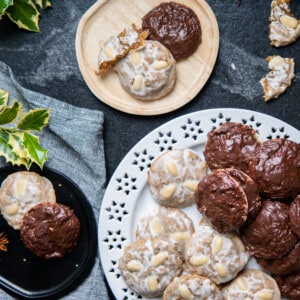 German gingerbread cookies on a platter