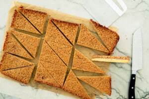 cutting up Nussecken into bars