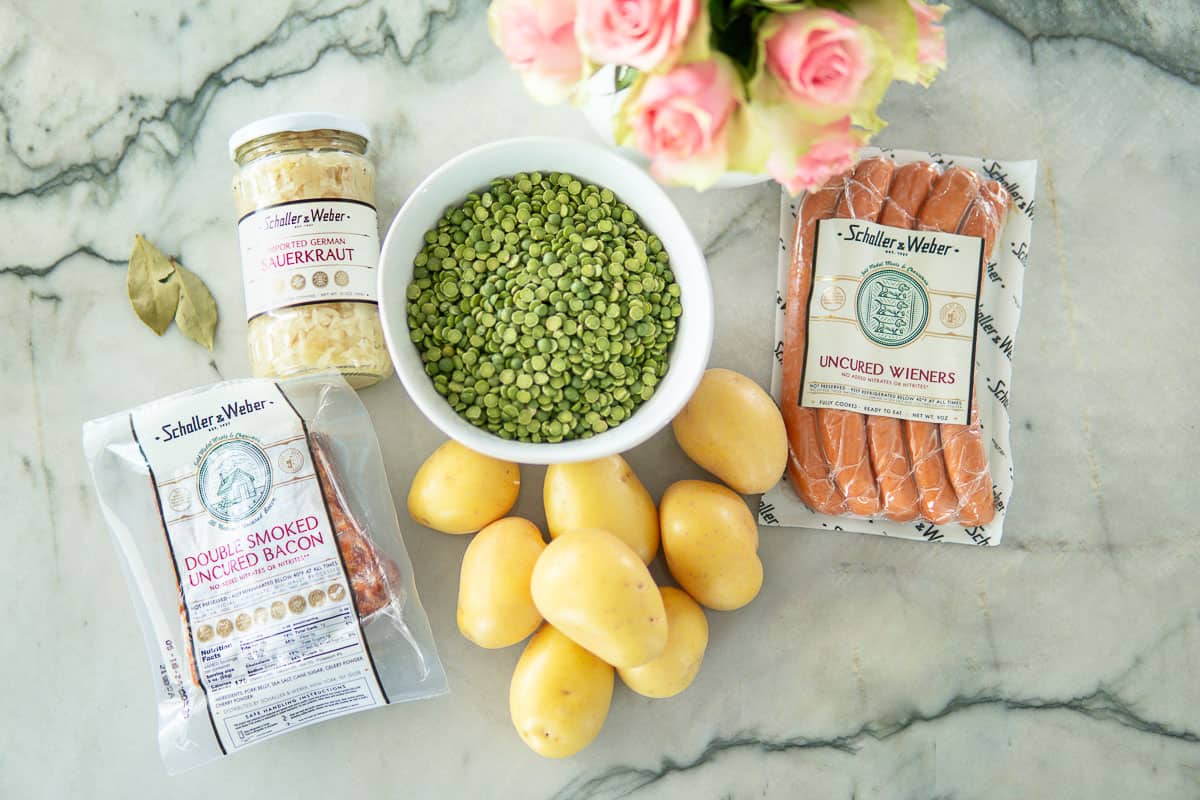 Ingredients needed for German mashed peas.